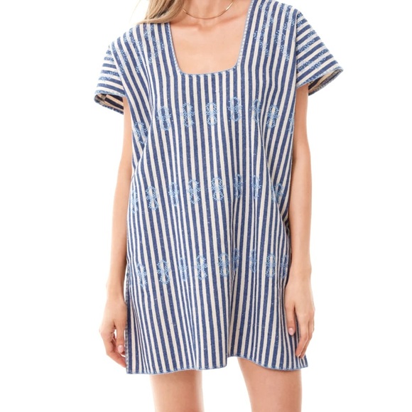 Tuckernuck Other - Tuckernuck Blue Stripe Mini Sullivan Embroidered Canvas Caftan Ladies medium